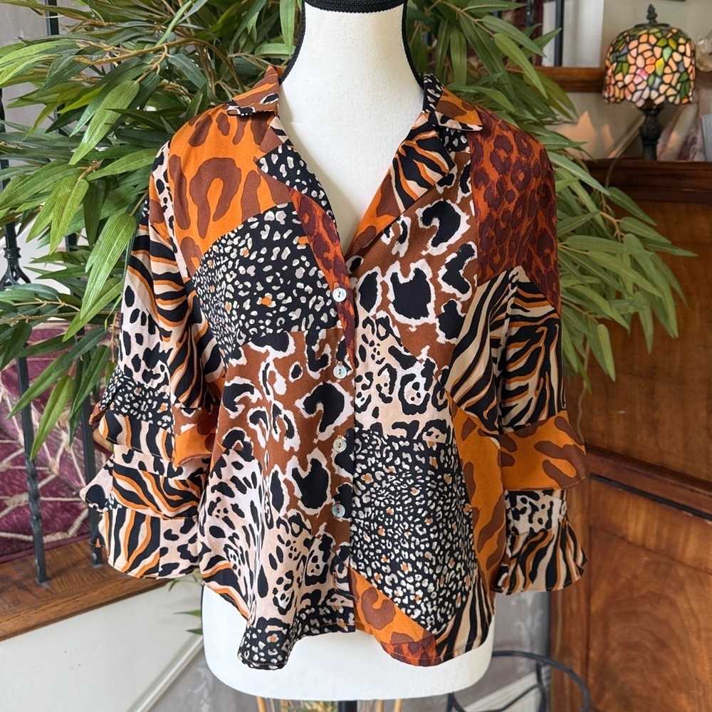 ALICE BLUE medium, V-neck ruffled, layered sleeves blouse, excellent condition - Picture 6 of 10
